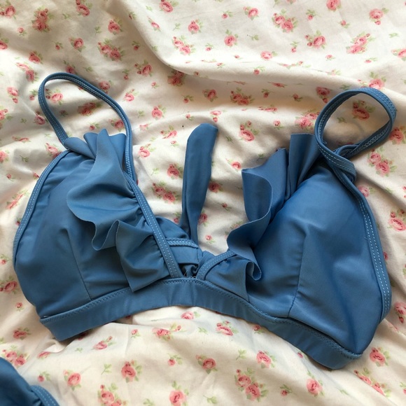 Zaful Sexy Ruffle Two Piece Bikini - Picture 2 of 5